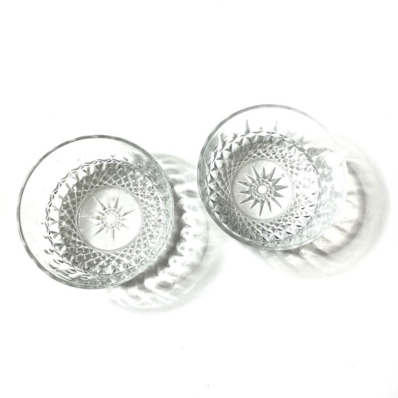 Pair Of Vintage Arcoroc France Diamond Starburst Glass 4” Bowls - Picture 2 of 5